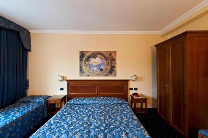 Costantini 3*