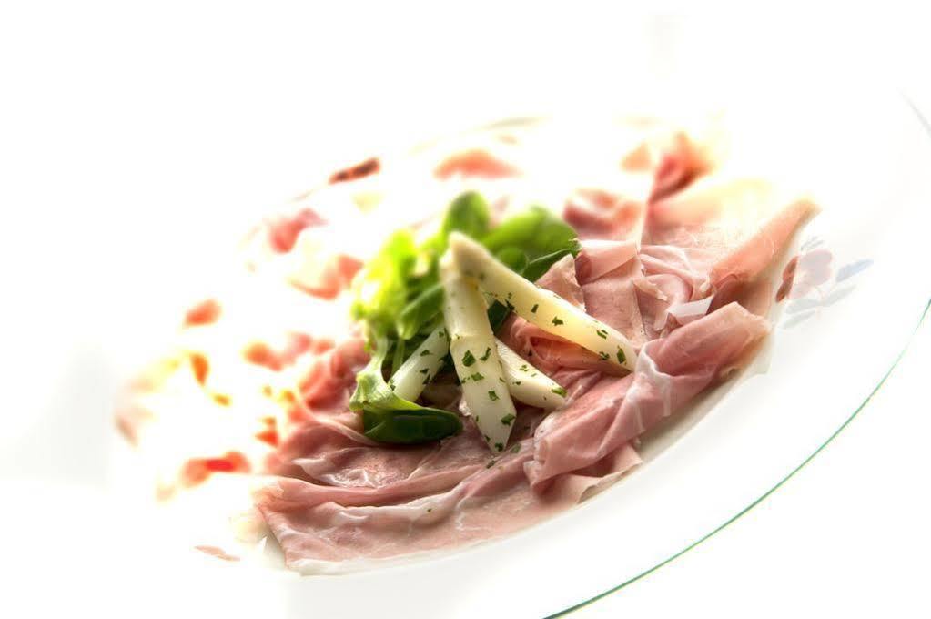 Costantini 3*
